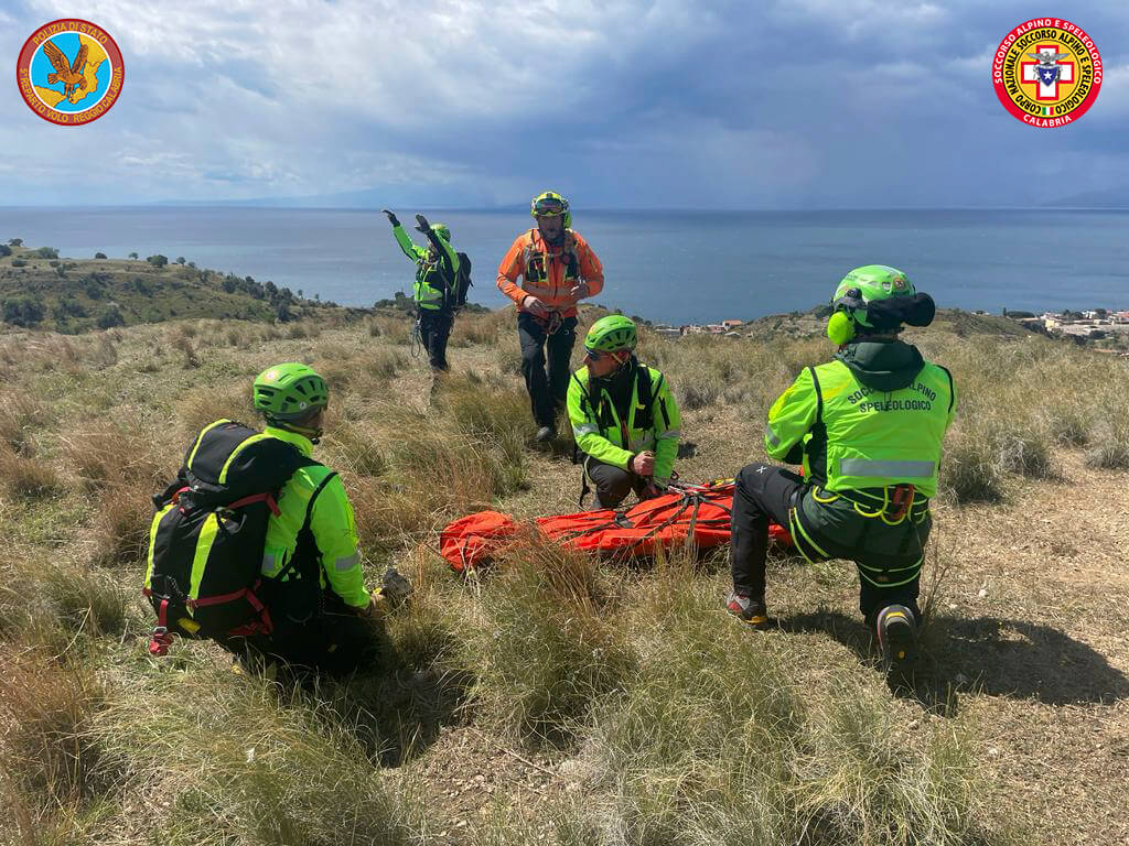 Soccorso Alpino e V° Reparto Volo della Polizia in addestramento congiunto