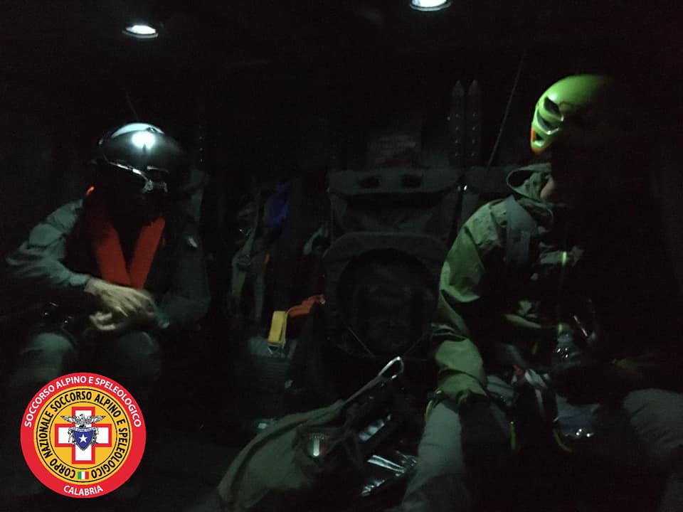 Escursionista salvato sul Pollino con elicottero in volo notturno